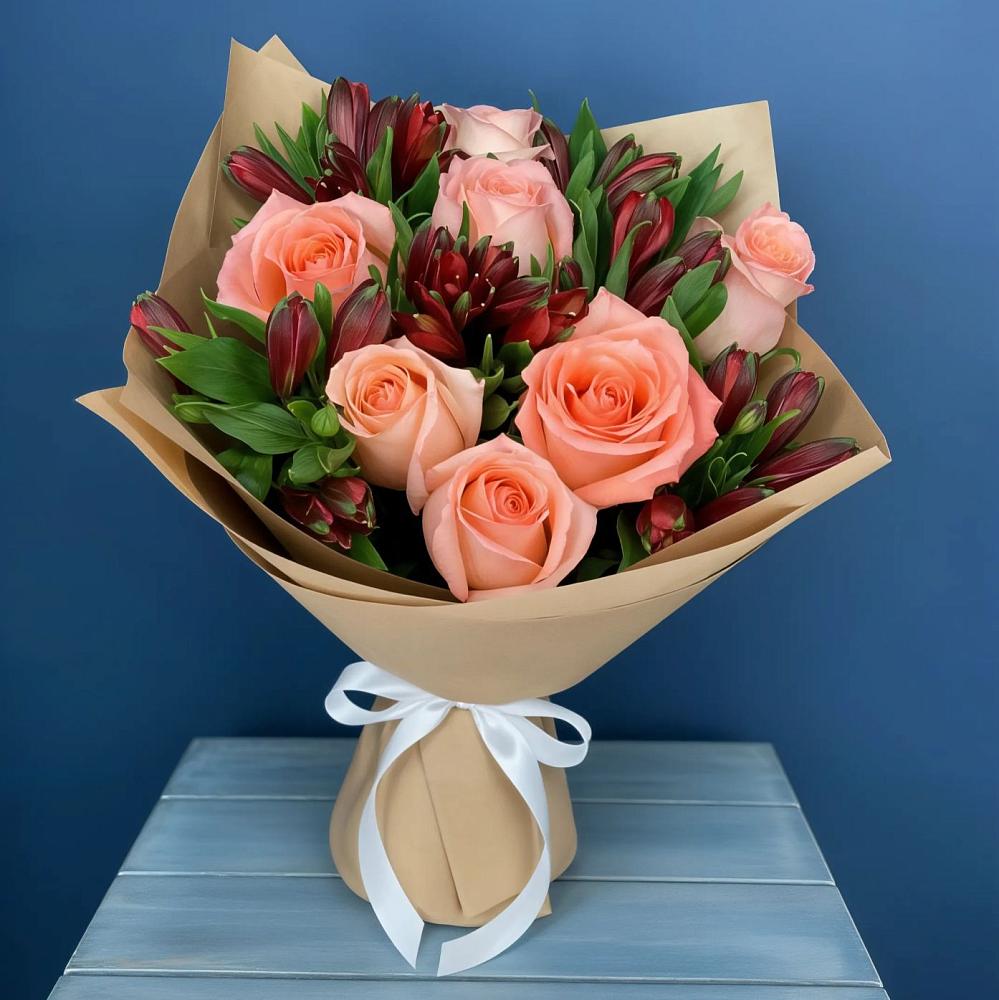 Букет цветов из: Розы и Альстромерии в Середниково