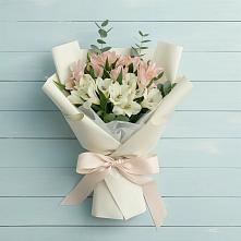 Букет цветов из:  Альстромерии #REPLACE_PRED# Середниково