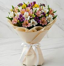 Букет цветов из:  Альстромерии в Середниково