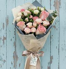Букет цветов из:  Розы в Середниково
