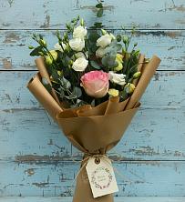 Букет цветов из:  Розы и Лизиантусы в Середниково
